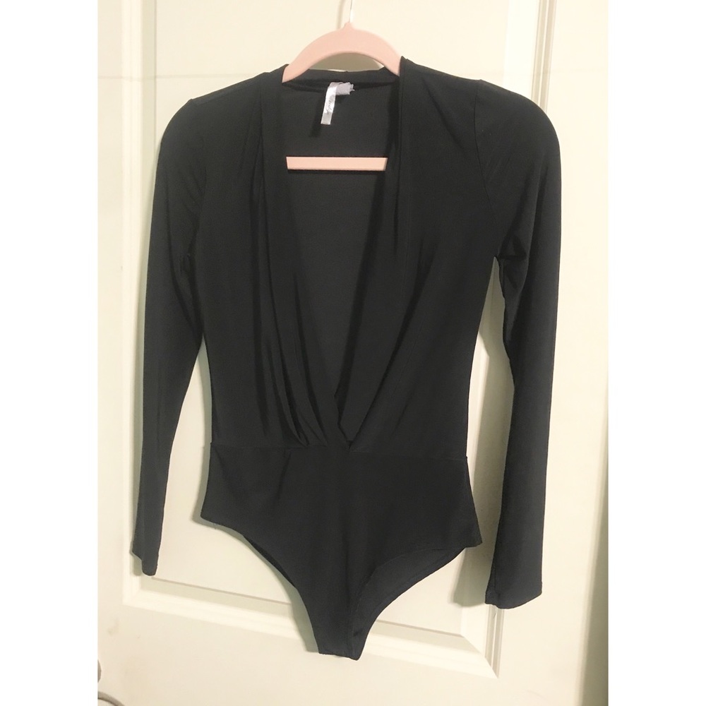 Bodysuit • deep V • size L but fits more S/M